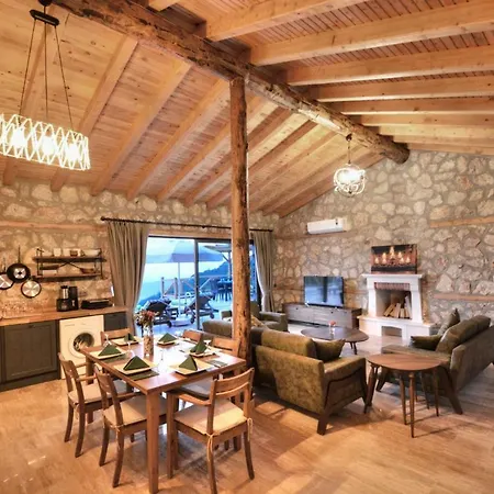 Sleeps 4 Pool Air Con Wifi فيلة *